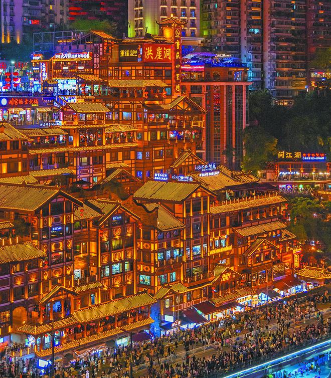 重庆火锅“涮出”3千亿大市场PG电子麻将胡了2热辣滚烫！(图1)