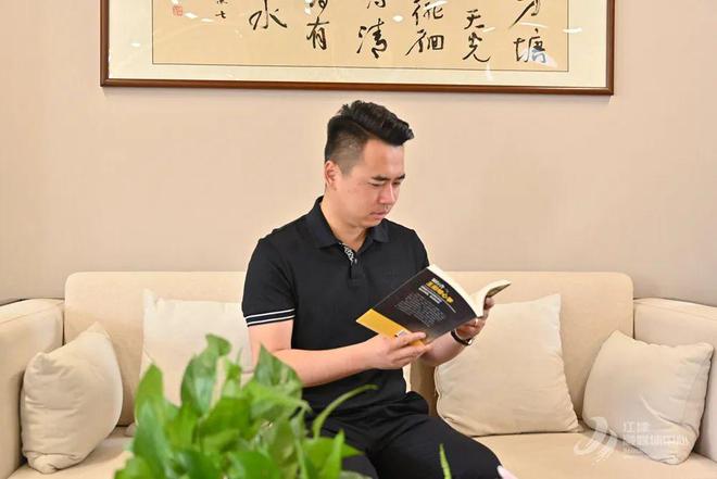 底料烹百味 匠心熬就“味滋香”PG麻将胡了免费试玩模拟器一勺
