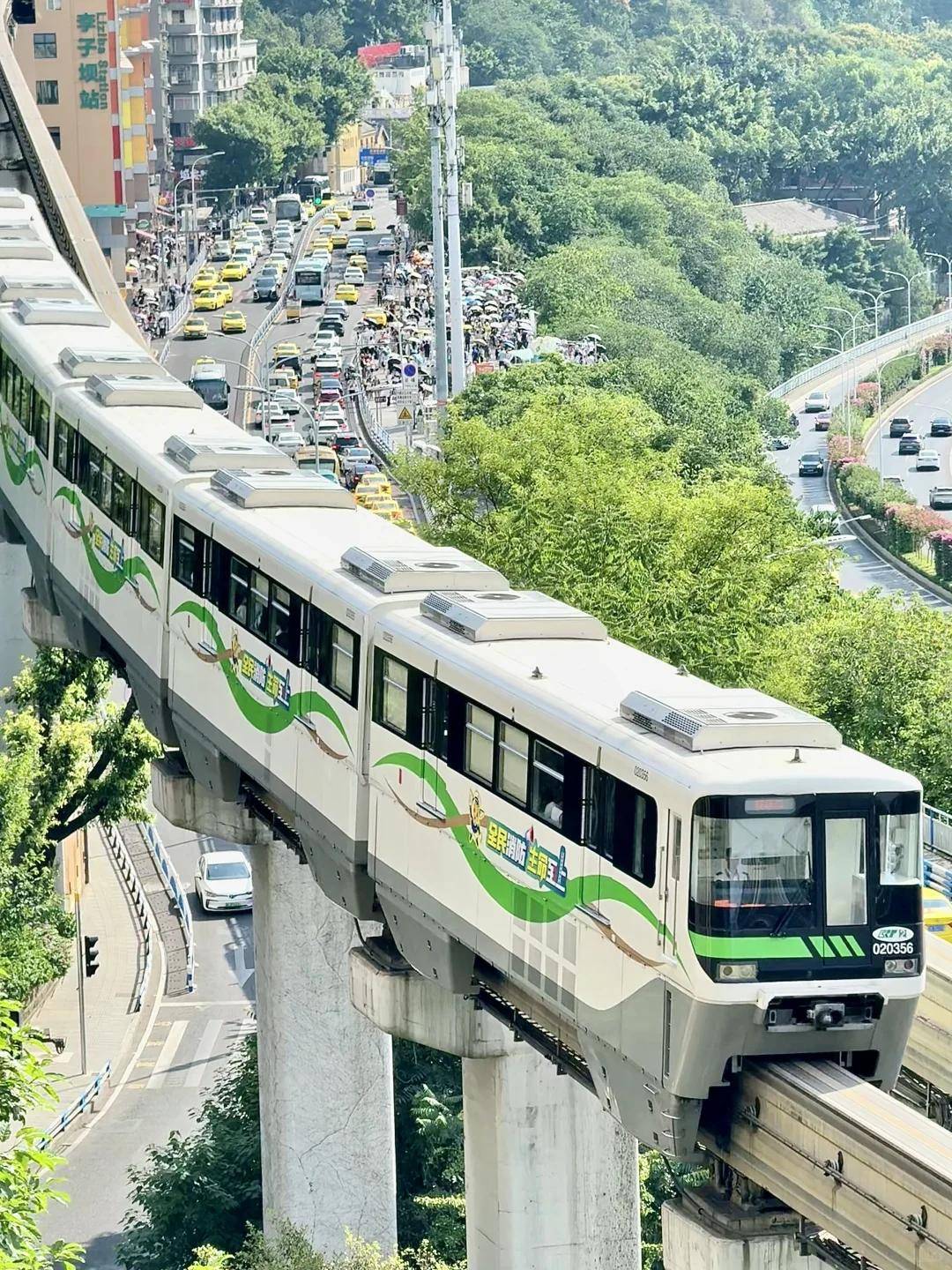 重庆火锅底料必买清单地道可带走!PG电子麻将胡了模拟器2025(图2) 重庆火锅底料必买清单地道可带走!PG电子麻将胡了模拟器2025(图2)