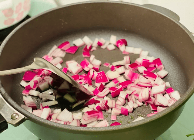 做大叔教你酱汁调法只需几样食材比卖的好吃PG麻将胡了免费试玩模拟器日式寿喜锅轻松(图5) 做大叔教你酱汁调法只需几样食材比卖的好吃PG麻将胡了免费试玩模拟器日式寿喜锅轻松(图5)