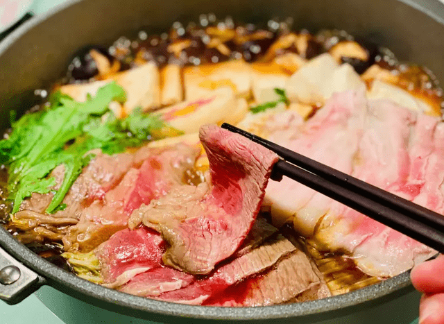 做大叔教你酱汁调法只需几样食材比卖的好吃PG麻将胡了免费试玩模拟器日式寿喜锅轻松(图2) 做大叔教你酱汁调法只需几样食材比卖的好吃PG麻将胡了免费试玩模拟器日式寿喜锅轻松(图2)